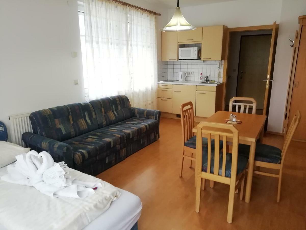 Sara Apartment *